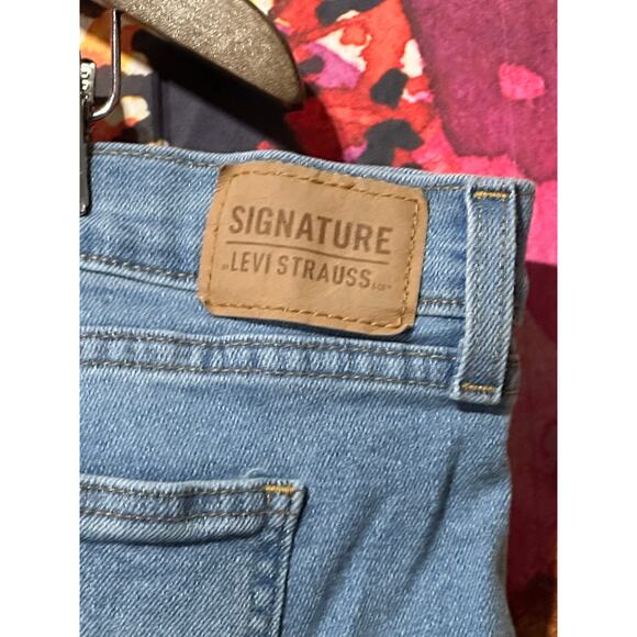 Signature Levi Strauss Jeans Womens 20 Heritage Boyfriend Stretch Denim Cuffed - Picture 4 of 6